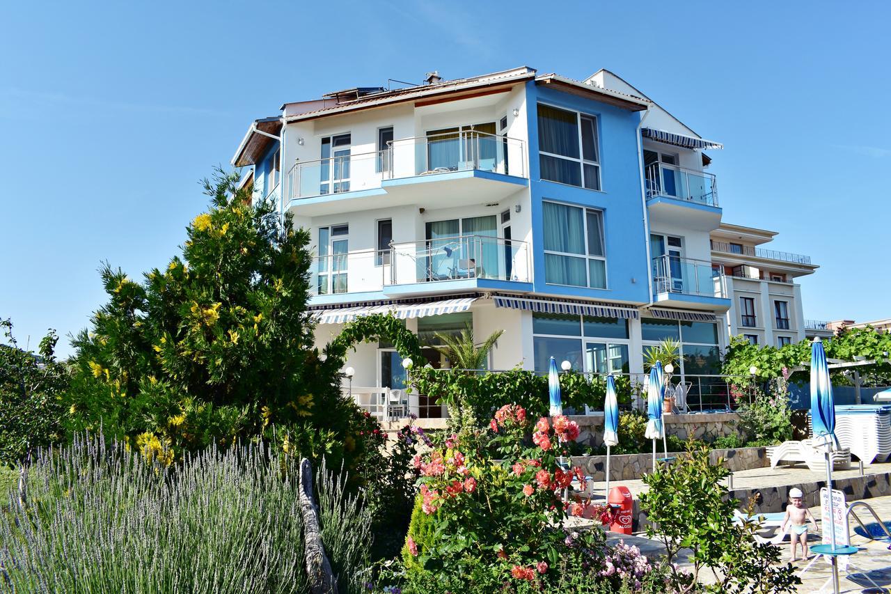 Nushev Hotel Sveti Vlas Bagian luar foto