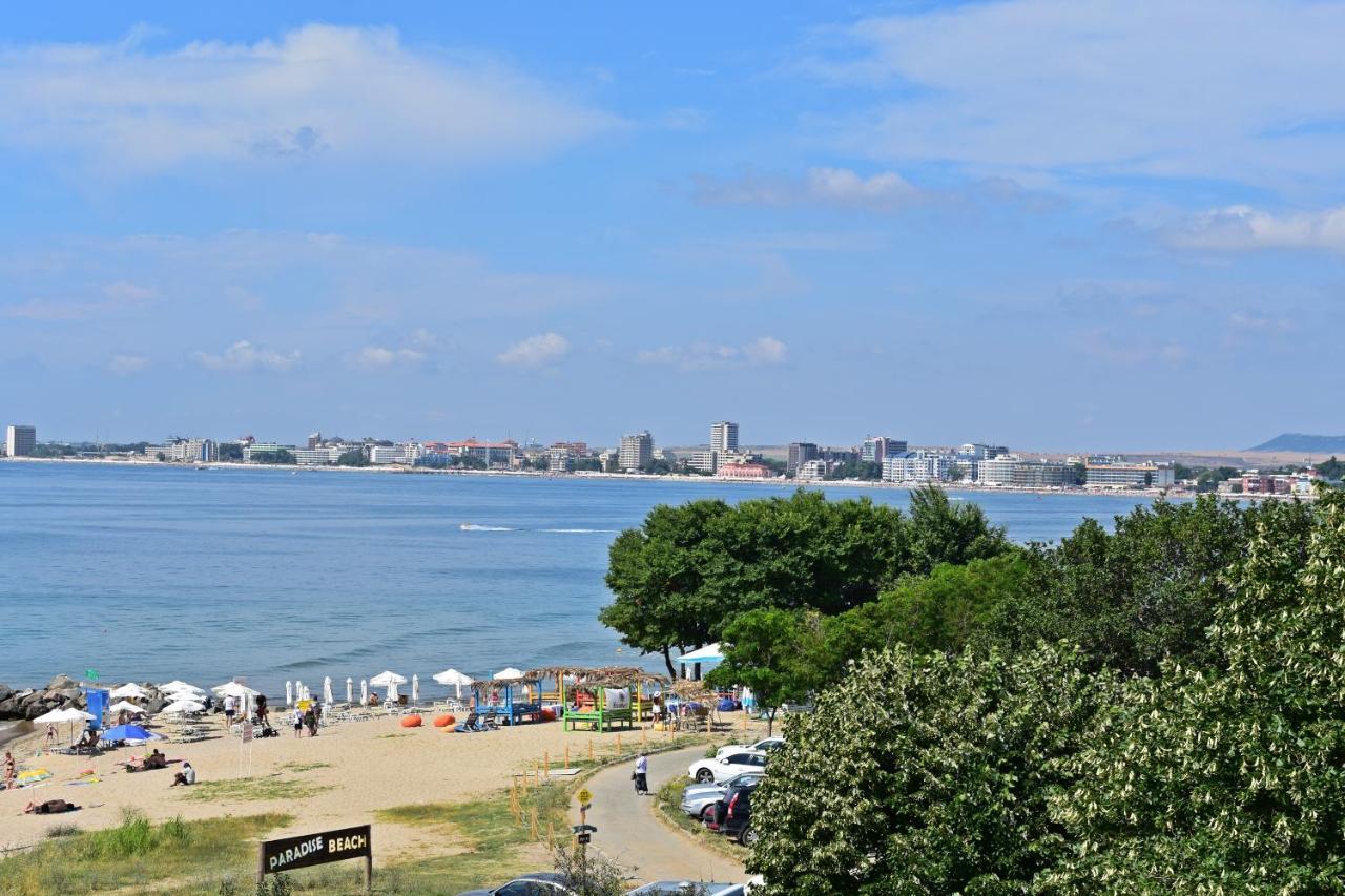 Nushev Hotel Sveti Vlas Bagian luar foto